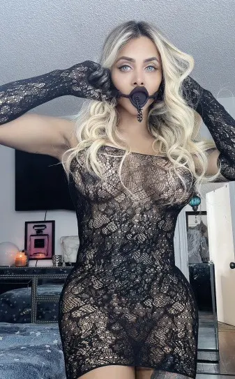 Amanda, Brazilian trans escort in Dubai — photo 16