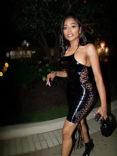 Angel, Brazilian trans escort in Dubai — photo 18