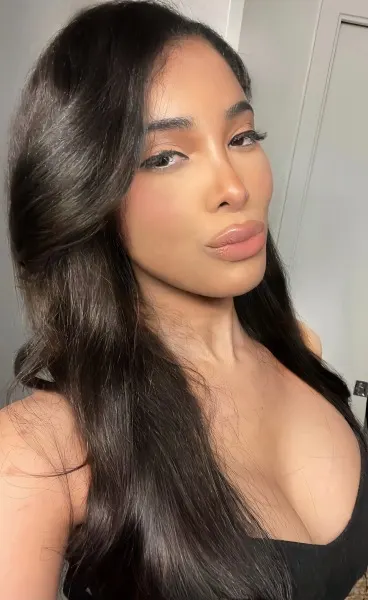 Angel, Brazilian trans escort in Dubai — photo 15