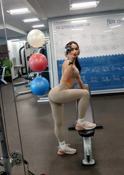 Angel, Asian trans escort in Dubai — photo 15