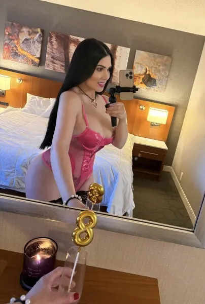 Angel, Brazilian trans escort in Dubai — photo 5