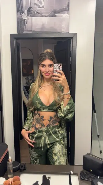 Ariel, trans escort in Dubai โ photo 14