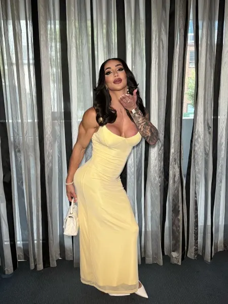 Ariel, trans escort in Dubai — photo 9