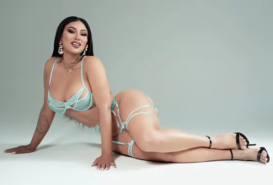 Ariel, Brazilian trans escort in Dubai — photo 9