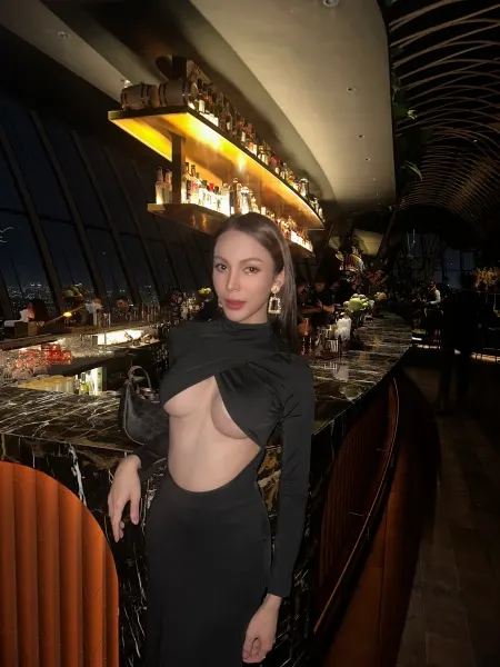 Ariel, Asian trans escort in Dubai — photo 9