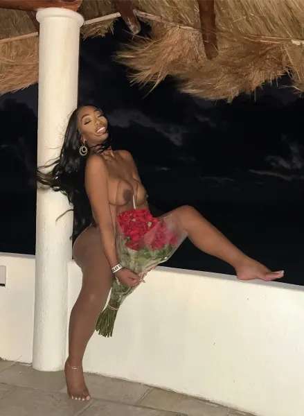 Barbara, Brazilian trans escort in Dubai โ photo 13