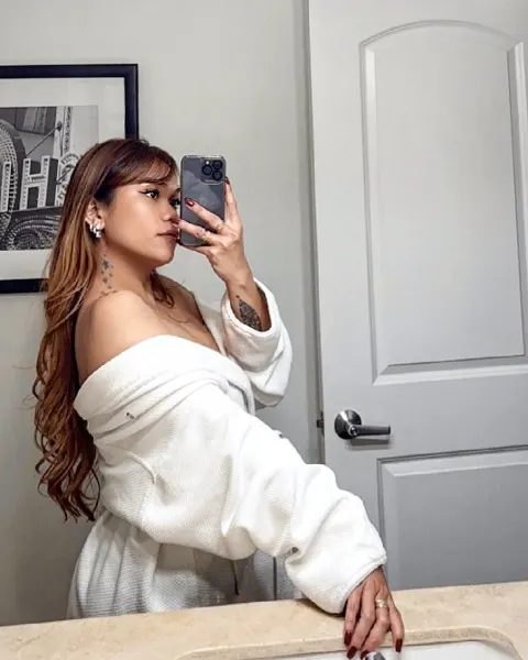 Bella, Asian trans escort in Dubai — photo 7