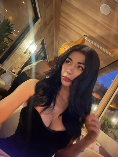 Bianca, trans escort in Dubai โ photo 13