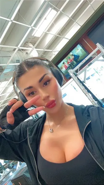 Bianca, trans escort in Dubai โ photo 2