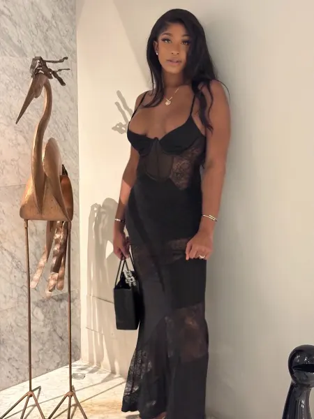 Bianca, Brazilian trans escort in Dubai — photo 10