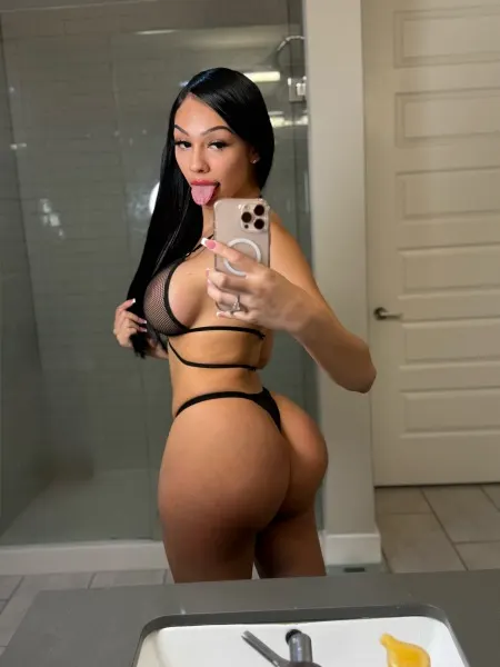 Bruna, trans escort in Dubai โ photo 11