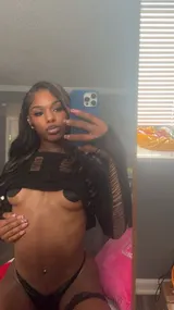 Coco, Brazilian trans escort in Dubai — photo 4