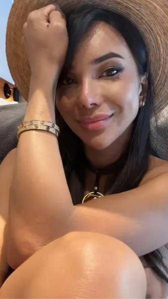 Daniela, Asian trans escort in Dubai — photo 15
