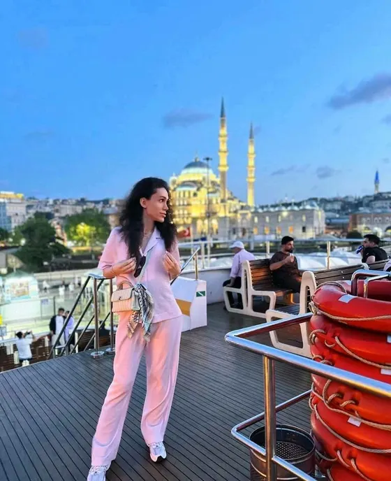 Daniela, trans escort in Dubai โ photo 2