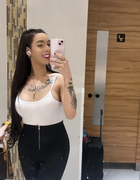 Duda, Asian trans escort in Dubai — photo 12
