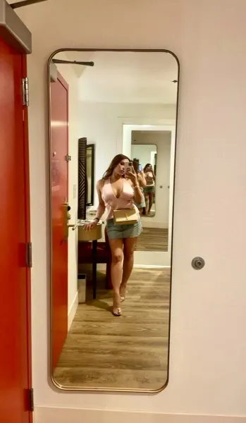 Emanuelly, Brazilian trans escort in Dubai — photo 15