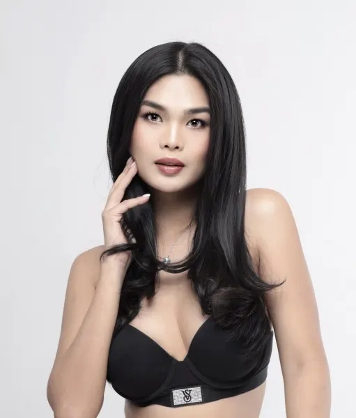 Emanuelly, Japanese trans escort in Dubai — photo 10