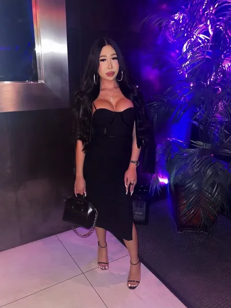 Fabiana, Asian trans escort in Dubai — photo 16