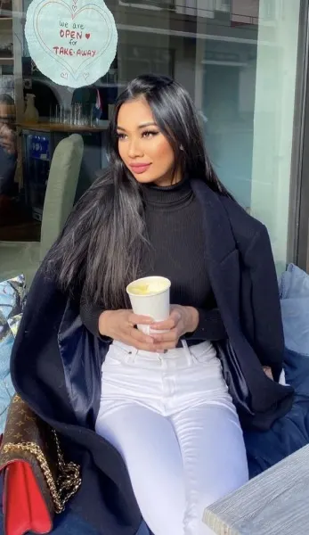 Fabiana, Japanese trans escort in Dubai — photo 7