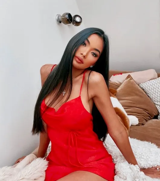 Fabiana, Japanese trans escort in Dubai — photo 9