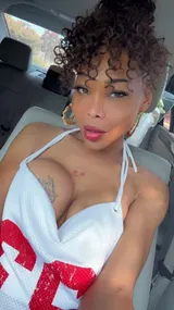 Fernanda, Asian trans escort in Dubai — photo 2