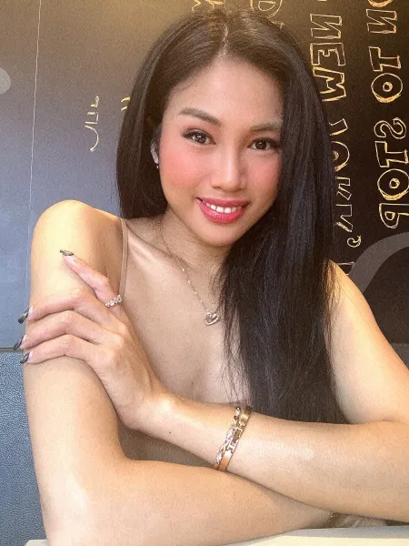 Fernanda, Asian trans escort in Dubai — photo 11