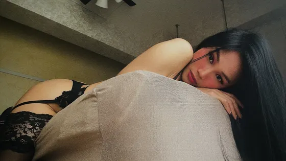 Fernanda, Asian trans escort in Dubai — photo 17