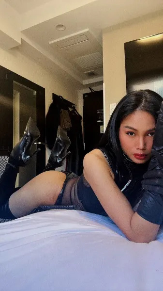 Fernanda, Asian trans escort in Dubai — photo 9