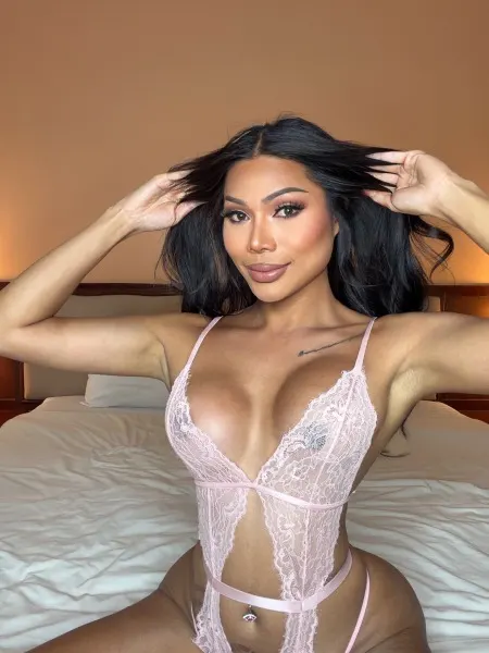 Gabi, Asian trans escort in Dubai — photo 10