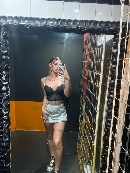 Gia, Brazilian trans escort in Dubai — photo 18