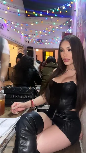 Giovana, Brazilian trans escort in Dubai — photo 13