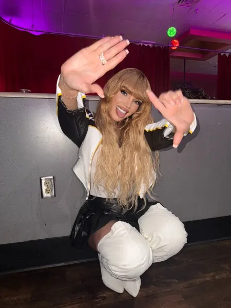 Hanna, Brazilian trans escort in Dubai — photo 17