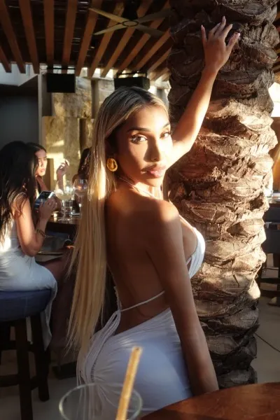 Isabella, trans escort in Dubai — photo 10