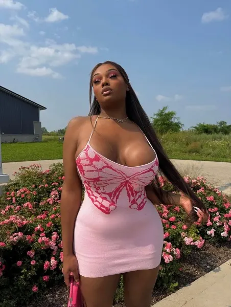 Jade, Brazilian trans escort in Dubai — photo 4