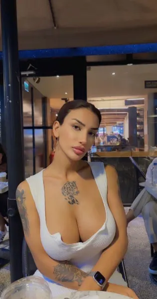 Jade, trans escort in Dubai โ photo 13
