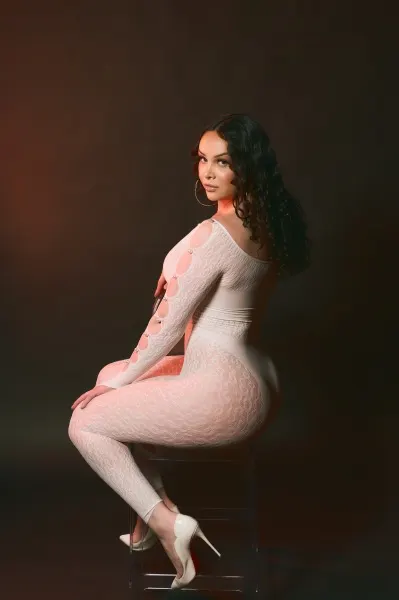 Juliana, trans escort in Dubai โ photo 9