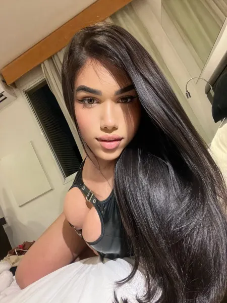 Juliana, Brazilian trans escort in Dubai โ photo 14