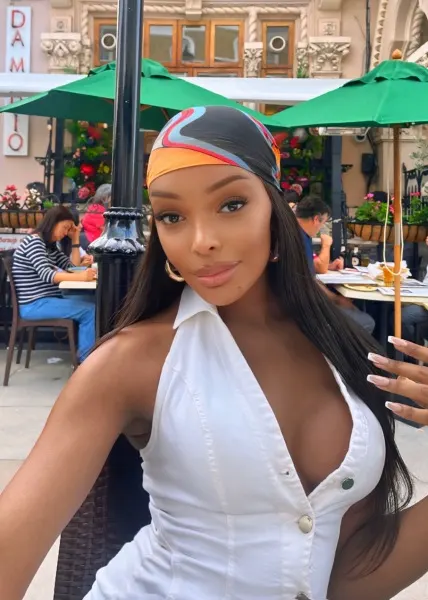 Karla, trans escort in Dubai — photo 14