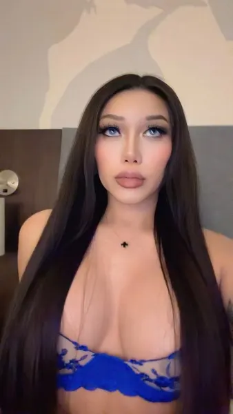Karla, Japanese trans escort in Dubai โ photo 5