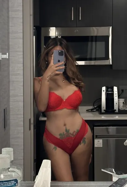Kayla, Japanese trans escort in Dubai — photo 16