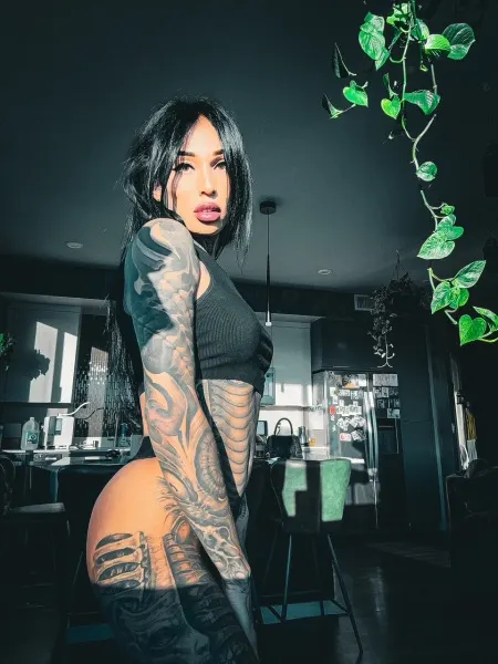 Kim, trans escort in Dubai โ photo 6