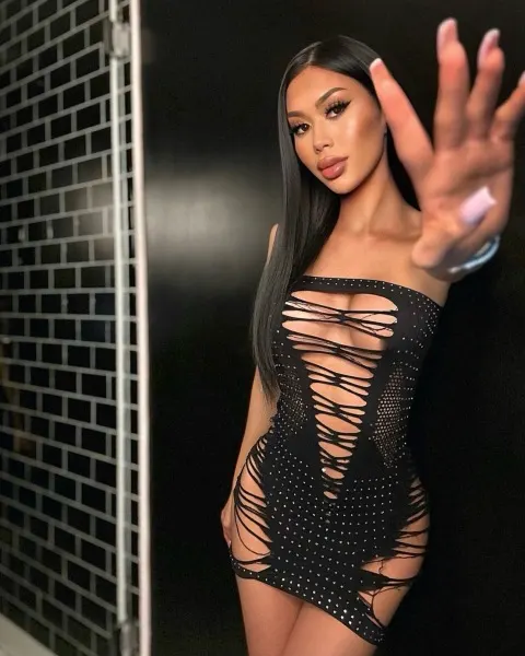 Kim, Asian trans escort in Dubai โ photo 16
