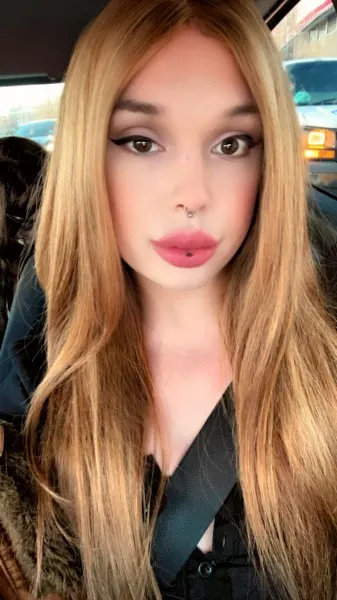 Kimberly, Russian trans escort in Dubai โ photo 6