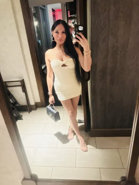 Leticia, Asian trans escort in Dubai — photo 14