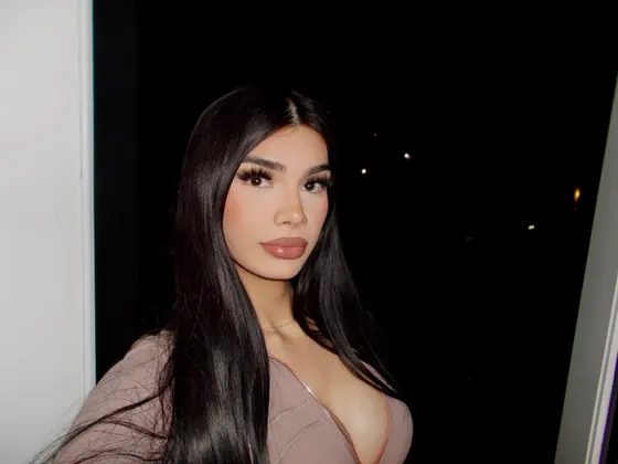 Leticia, Brazilian trans escort in Dubai โ photo 2