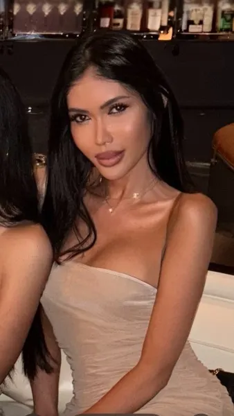 Luna, Asian trans escort in Dubai โ photo 14