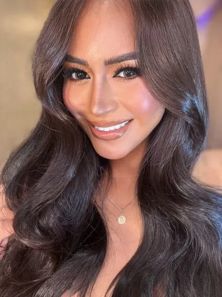 Luna, Japanese trans escort in Dubai — photo 4