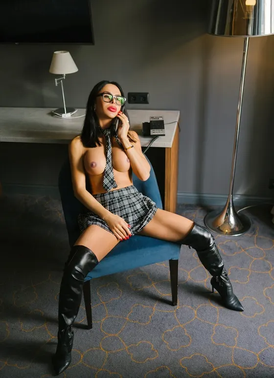 Melissa, Russian trans escort in Dubai โ photo 10