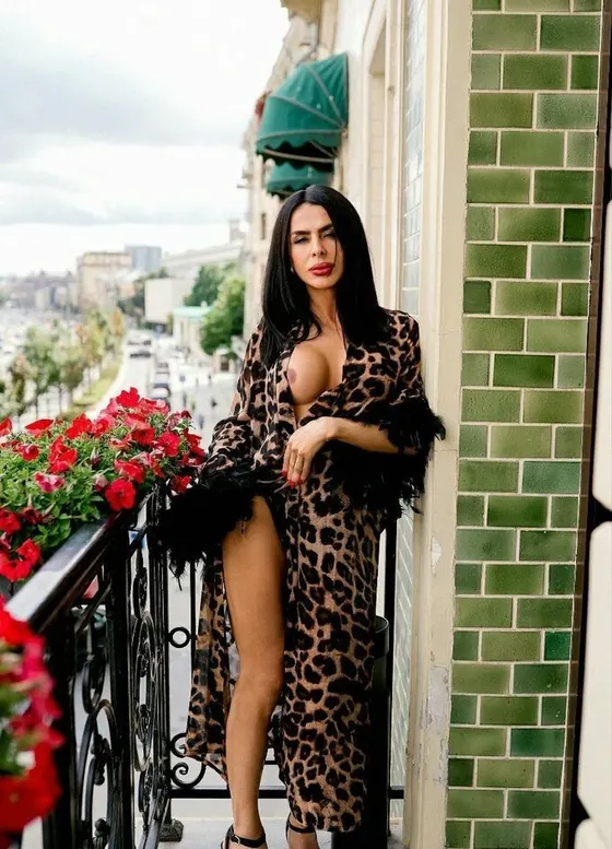 Melissa, Russian trans escort in Dubai โ photo 12