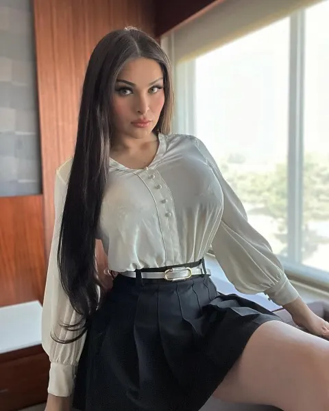 Melissa, Brazilian trans escort in Dubai — photo 14
